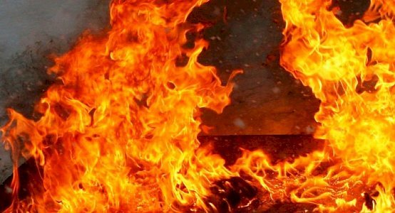 Пять человек пострадали при пожаре в многоэтажке Каскелена
