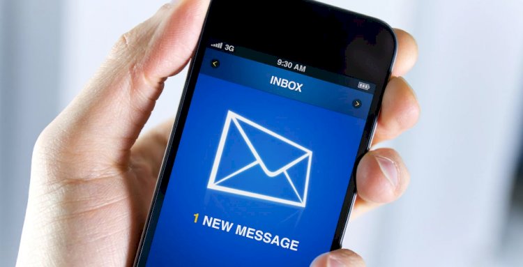 SMS об истечении сроков документов будут получать казахстанцы