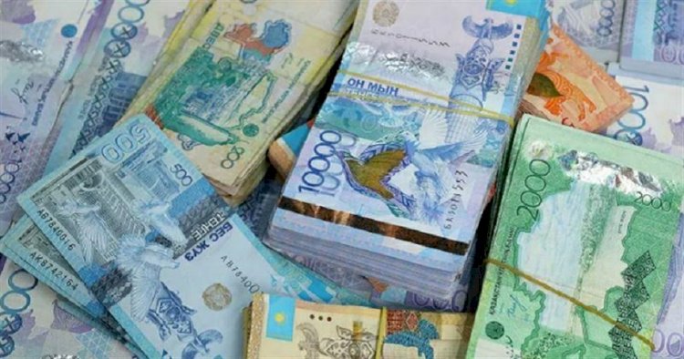 Тенге укрепился на 1,7% за месяц