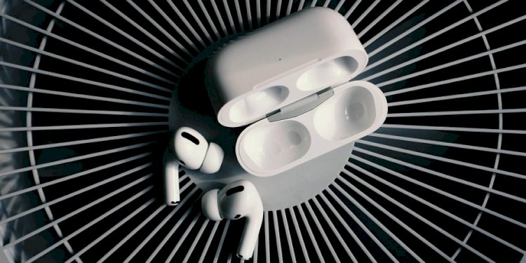 В сети обнародовали фото AirPods третьего поколения