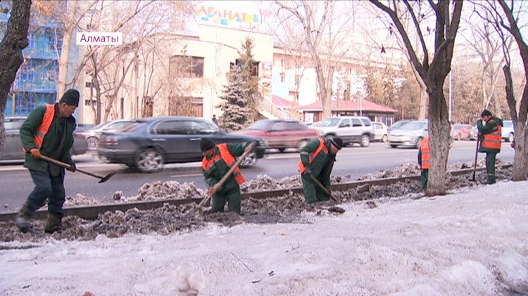 В Алматы с начала года проведена очистка 987,9 км арычных сетей