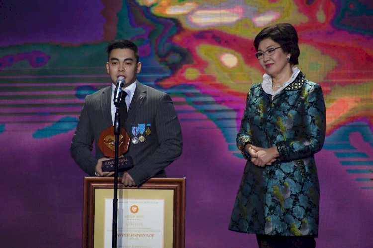 Бакытжан Сагинтаев отметил лауреатов первой казахстанской премии Adam Bol Awards