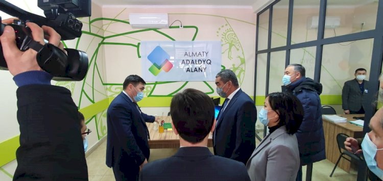 В алматинской полиции заработал проект Adaldyq alańy