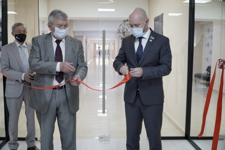 В университете «Туран» состоялось открытие инновационно-модернизированной библиотеки