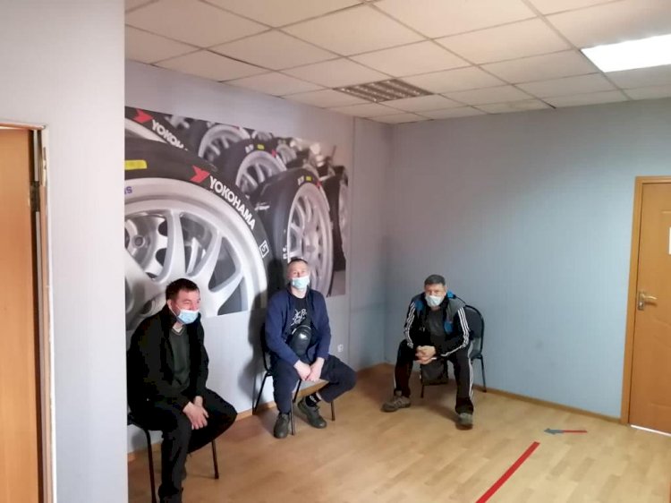 Работники алматинских предприятий массово прививаются от коронавируса