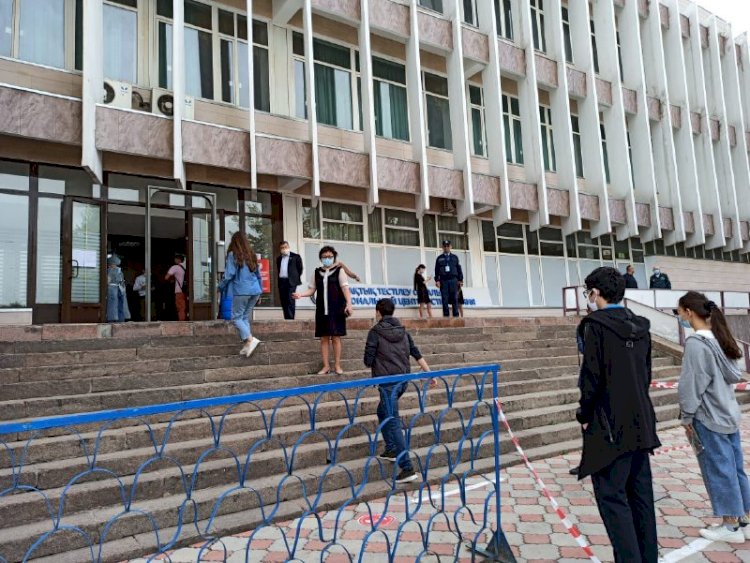 В Алматы стартовало ЕНТ: соблюдены все меры санитарно-эпидемиологической безопасности