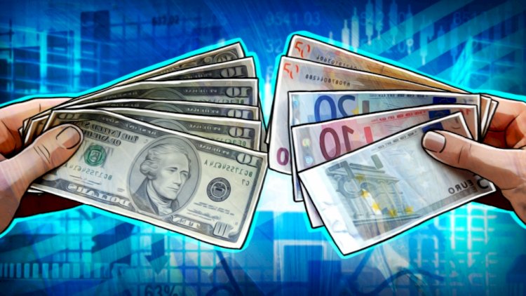 Только тенге и рубль смогли укрепиться по отношению к доллару