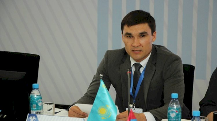 Чемпион Серик Сапиев покинул пост в министерстве, но остается в спорте