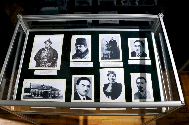 Выставка, посвященная 180-летию Ибрая Алтынсарина открылась в Алматы