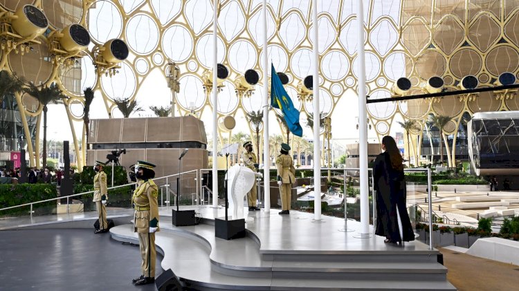 В Дубае на EXPO 2020 подняли национальный флаг Казахстана