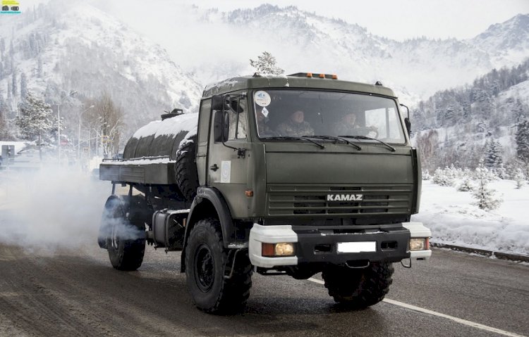 Дым из военных грузовиков – в соцсетях рассылают новое «доказательство» химтрейлов