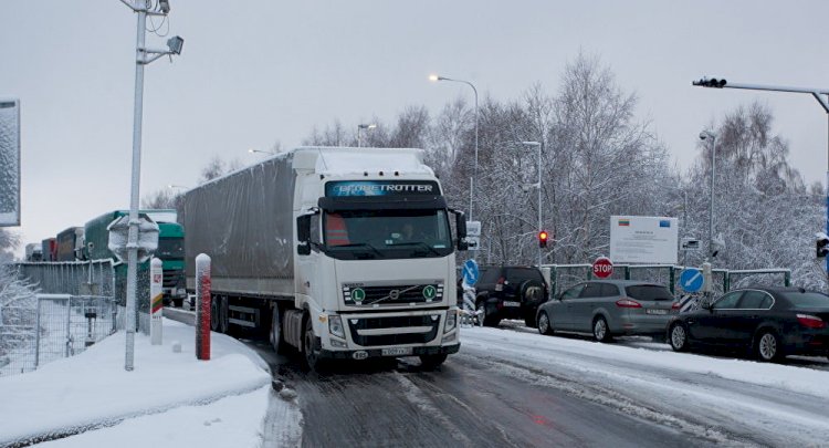 Более 300 машин скопилось на погранпереходах Казахстана