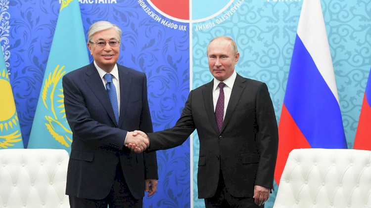 Касым-Жомарт Токаев и Владимир Путин проводят переговоры на высшем уровне