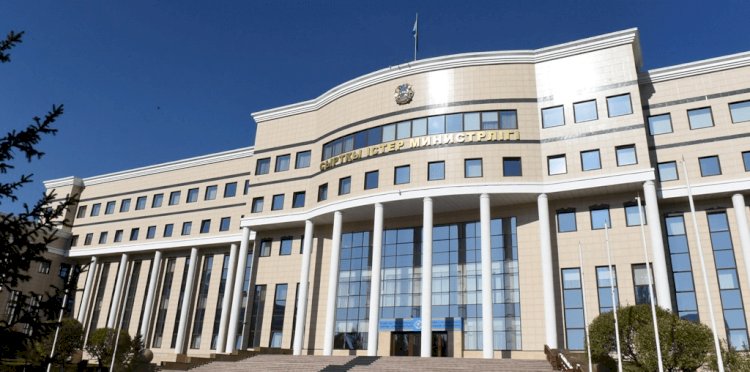 Президент произвел кадровые перестановки в МИД