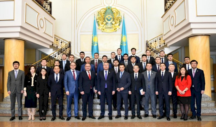 В МИД РК прошла встреча с членами Президентского молодежного кадрового резерва