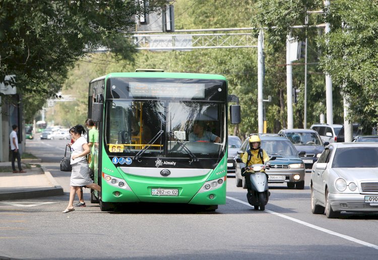 Рейд по мопедам проводит полиция Алматы