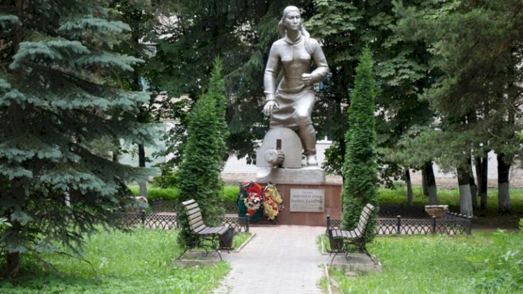 Путь в бессмертие: она осталась вечно юной девушкой, которая пожертвовала жизнью во имя Родины