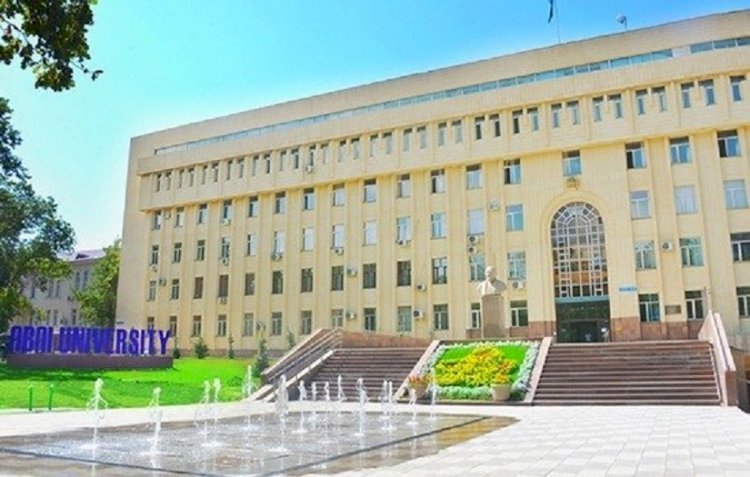 Профессора КазНПУ им. Абая вошли в топ-50 лучших преподавателей страны