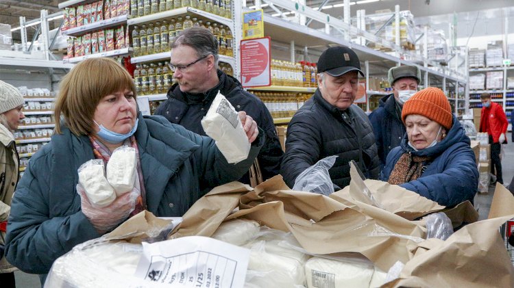 Когда закончится ажиотаж с сахаром в Казахстане