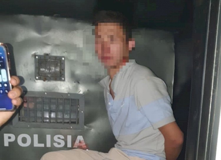 В Актау зарезали полицейского