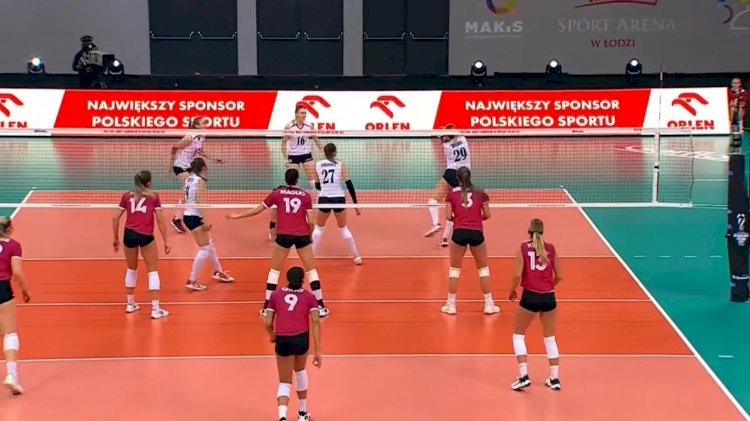 ЧМ по волейболу: казахстанки уступили канадкам 3:0