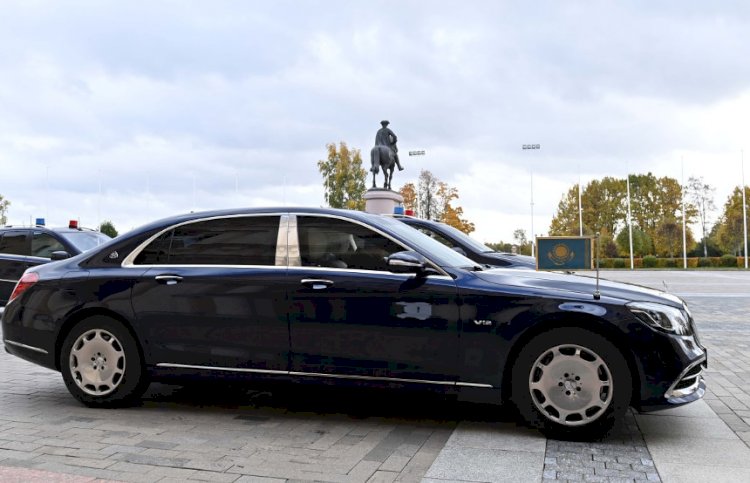 Президент Казахстана прибыл в Санкт-Петербург