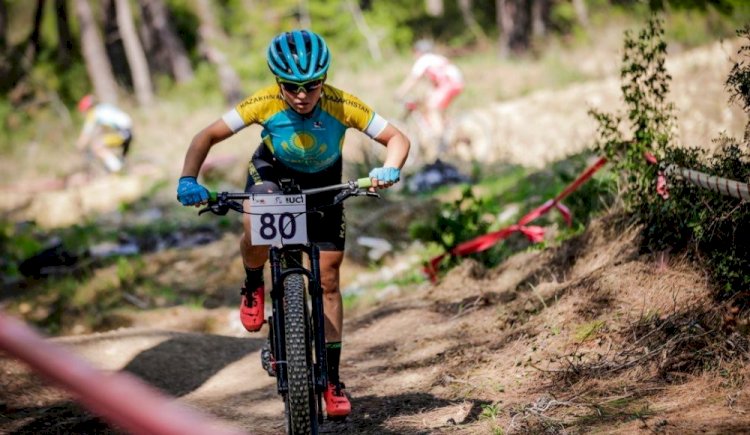 Команда Казахстана завоевала золото на чемпионате Азии по маунтинбайку