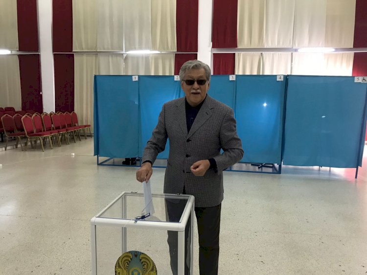 Кинорежиссер Досхан Жолжаксынов призвал казахстанцев проявить гражданскую активность