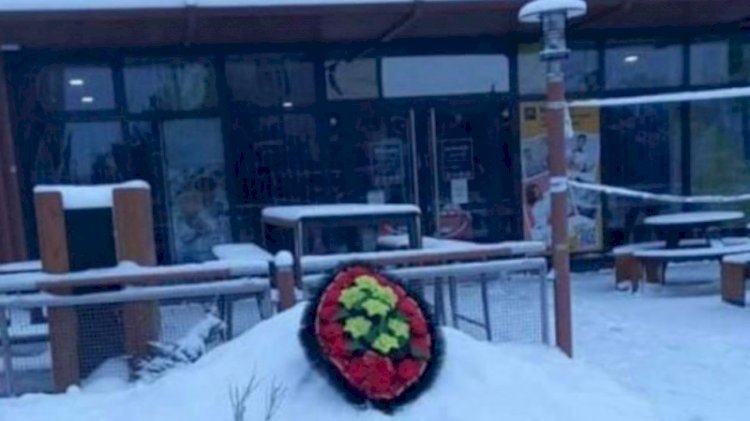 Полицейские задержали мужчину, возложившего траурный венок к зданию McDonald’s в Костанае