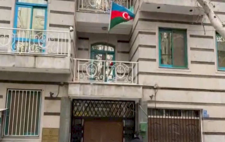 Посольство Азербайджана в Иране приостановило свою работу