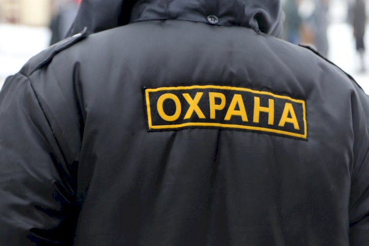 Вор-рецидивист обокрал охранника столичного ЖК прямо на рабочем месте