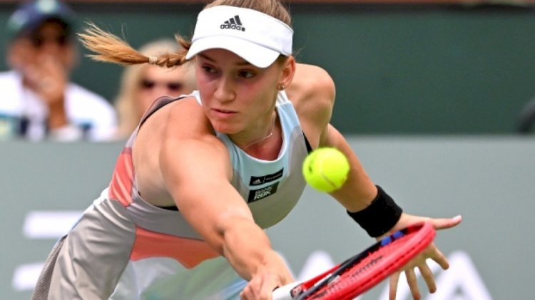 Елена Рыбакина с победы стартовала на турнире в США