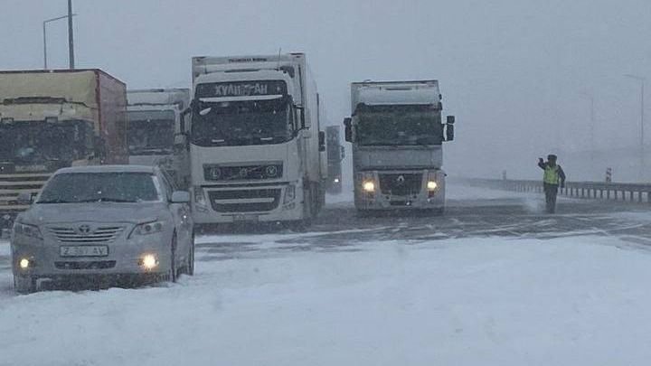 Акмолинские полицейские сопроводили до пунктов назначения более 700 авто