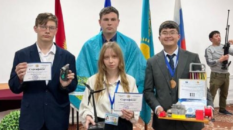 Акмолинский школьник разработал модель ядерного реактора
