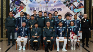 Воинские звания, медали и премии: министр обороны наградил армейских спортсменов-олимпийцев