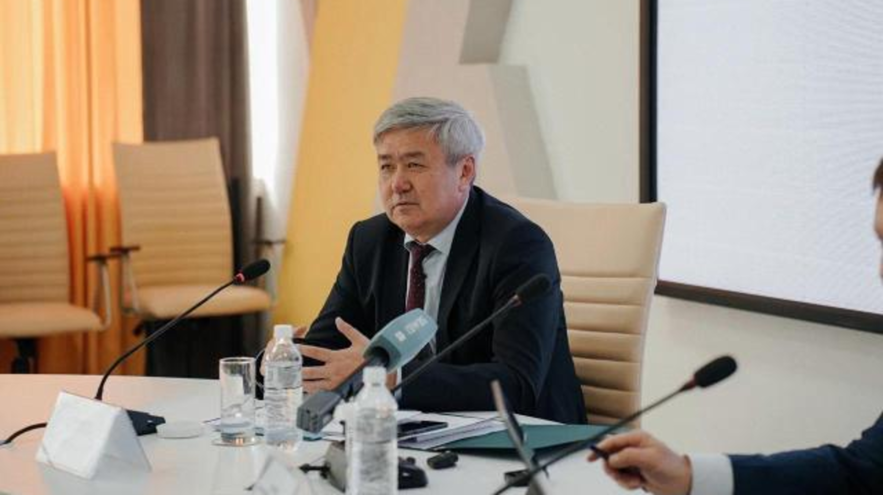 Строительство АЭС даст очень надежную базовую электроэнергию и для области Абай – Сунгат Есимханов