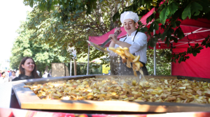 В День города в рамках Apple Fest сварено 1,7 тыс. литров яблочного компота