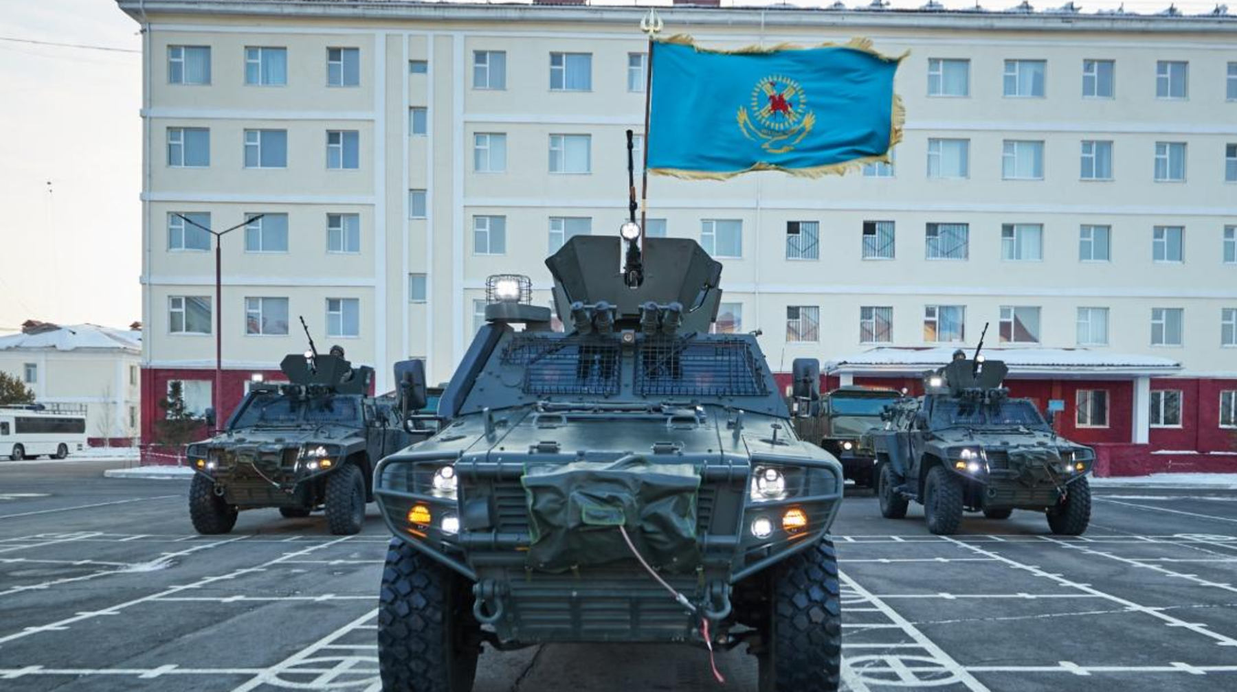 Национальная гвардия готовится к Параду Победы в Астане 