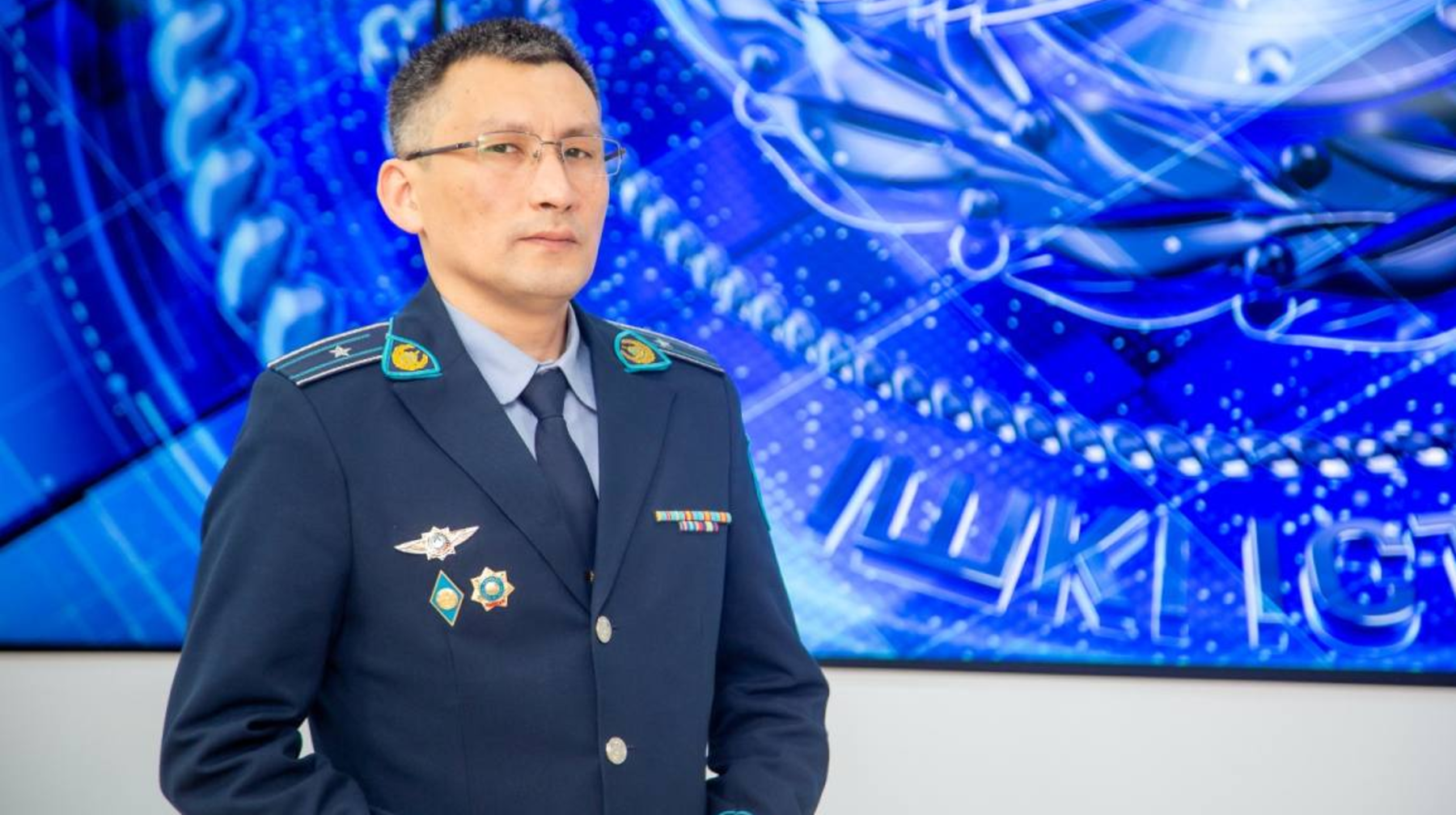 Сотрудник кадровой службы МВД задержал закладчика в Астане 