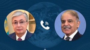 Токаев провел телефонный разговор с Премьер-министром Пакистана 