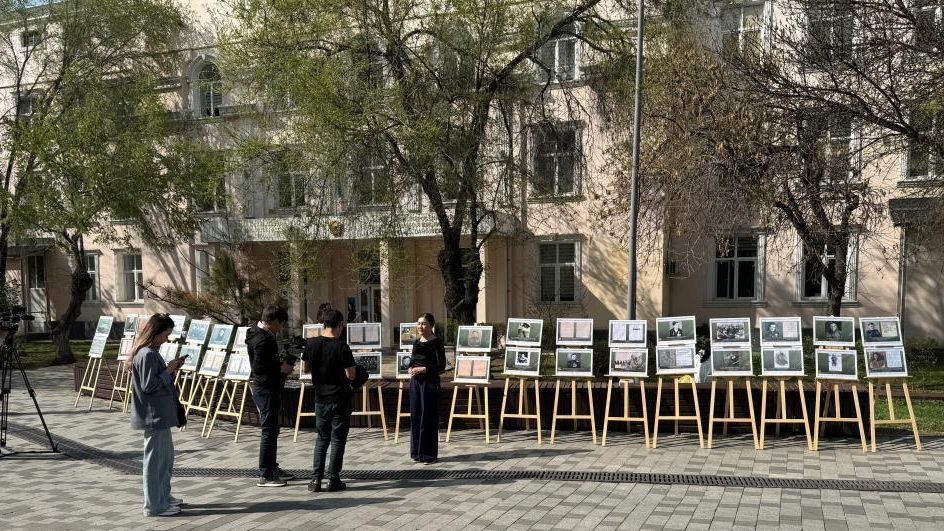 80-летие Победы: в Алматы прошла тематическая выставка
