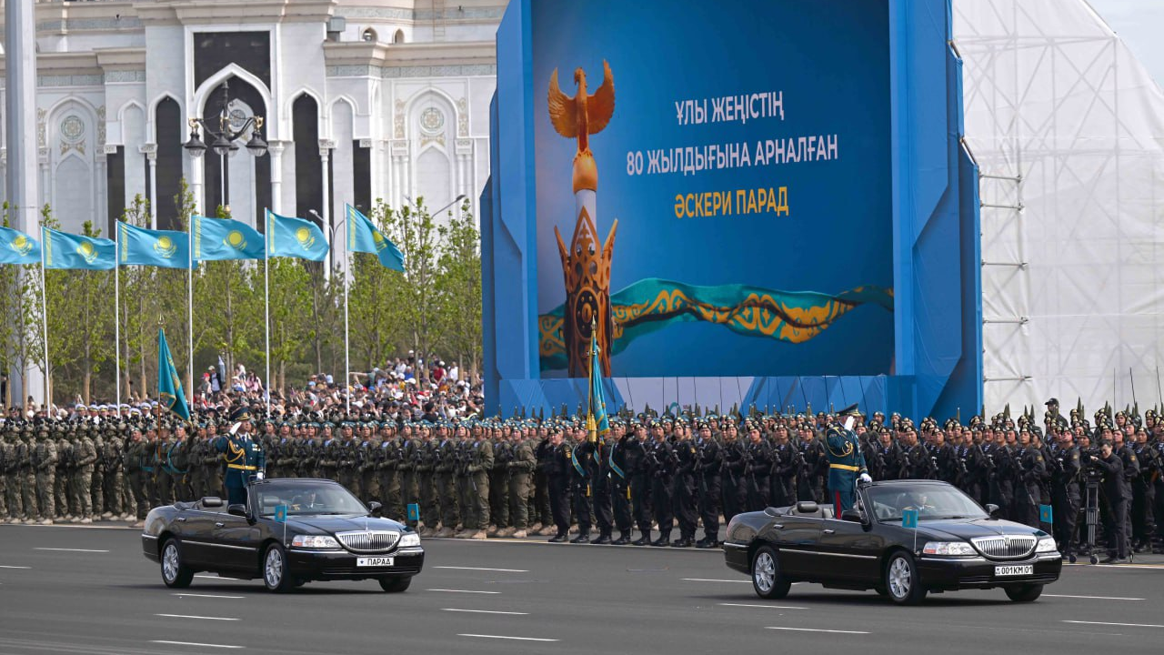 В Астане проходит военный парад, посвященный 80-летию Великой Победы