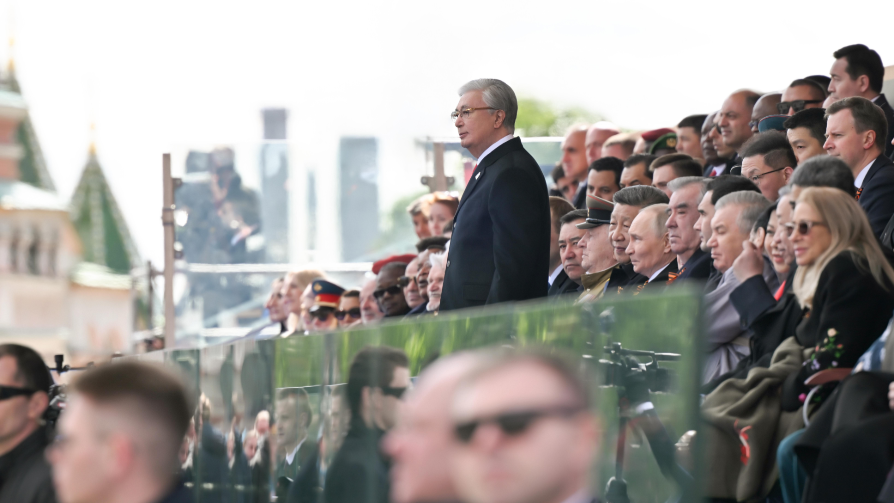 Президент Касым-Жомарт Токаев посетил военный парад по случаю Дня Победы