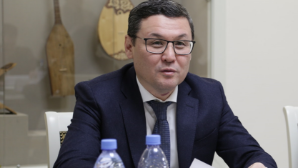 Еркин Тукумов освобожден от должности директора КИСИ