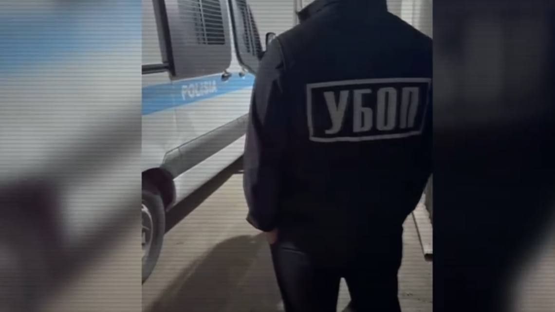 Вымогательства, кредиты на чужие имена и наркотики: в Балхаше обезврежена ОПГ