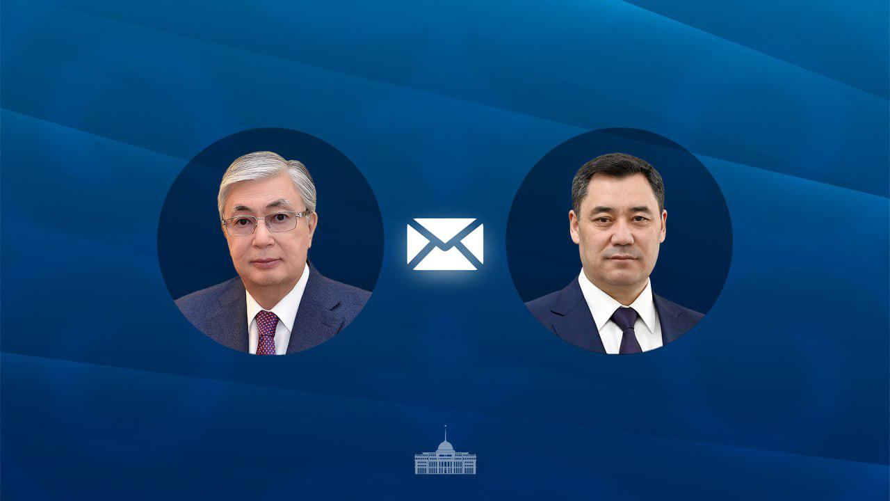 Токаев поздравил Жапарова с успешным проведением выборов в Жогорку Кенеш 