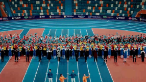 В Астане более двух тысяч студентов колледжей приняли участие во флешмобе в честь завершения Года рабочих профессий