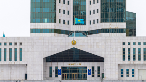В Казахстане построят четыре новых фармзавода