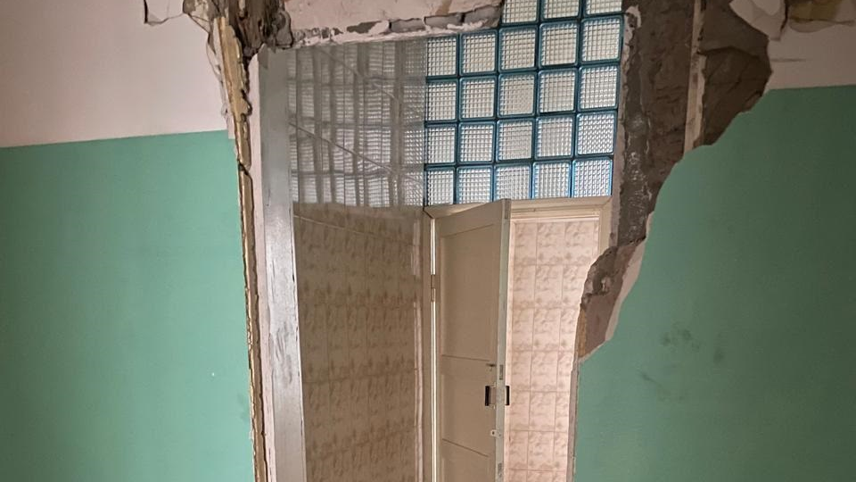 В акимате Алматы прокомментировали снос аварийного здания