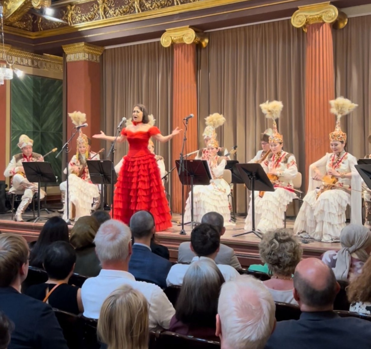 «Сазген сазы» на сцене Вены: казахская музыка прозвучала в Musikverein